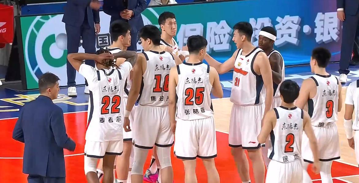 体育客户端下载-丢人!爆冷输新疆,广东揪3战犯:MVP0得分,三分王6中0葬送全局